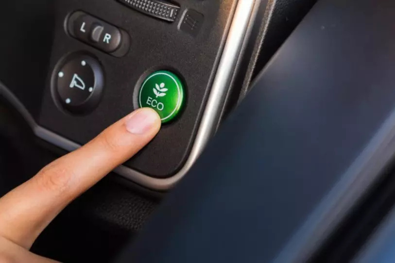 Memaksimalkan Penggunaan Fitur Eco Mode Secara Konsisten Membantu Menjaga Efisiensi Konsumsi Baterai Harian
