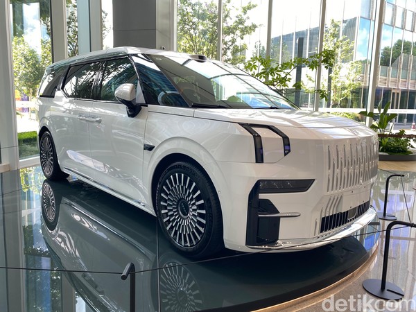 Zeekr 009 Resmi Mengaspal Menjadi MPV Listrik Ultra Mewah Pembuka Jalur Elektrifikasi Premium